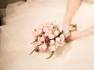 The Ultimate Guide to Wedding Cakes: Everything You Need to Know