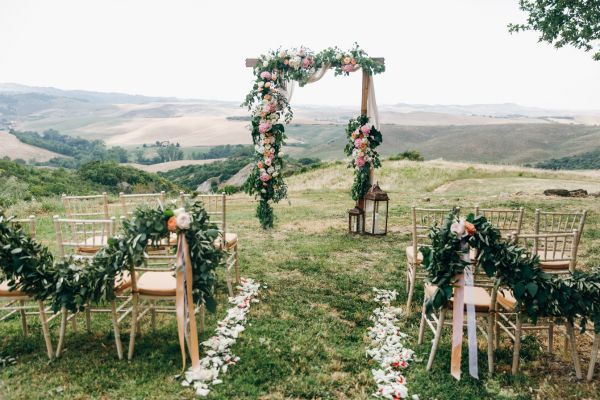 Rustic themed weddings