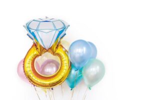 18 Backyard Engagement Party Ideas for a Relaxed Celebration