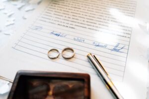 How to Create a Wedding Budget You Can Actually Stick To