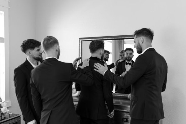 suit vs tuxedo for wedding